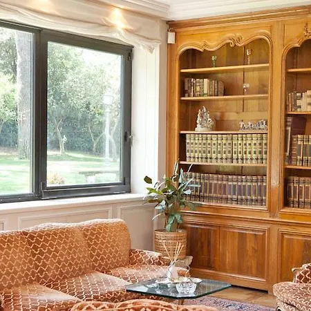 Candia House Dom wakacyjny