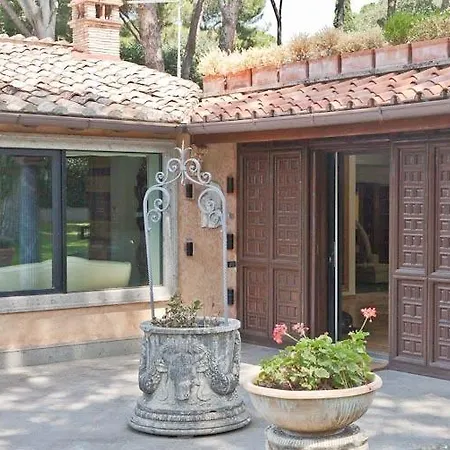 Candia House Rzym