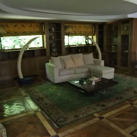 Dom wakacyjny Candia House